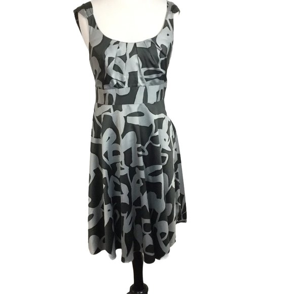The Limited Dresses & Skirts - The Limited Silver/Gray patterned party dress SZ 4